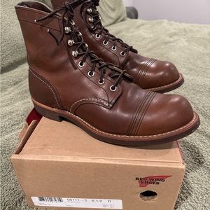 IRON RANGER Lightly Worn 
MEN'S 6-INCH BOOT IN Amber HARNESS LEATHER